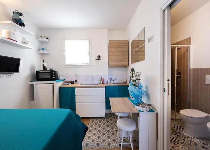 Romantic Tiny House Aventino Appartement *