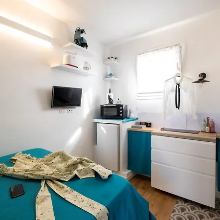 Romantic Tiny House Aventino Lägenhet *