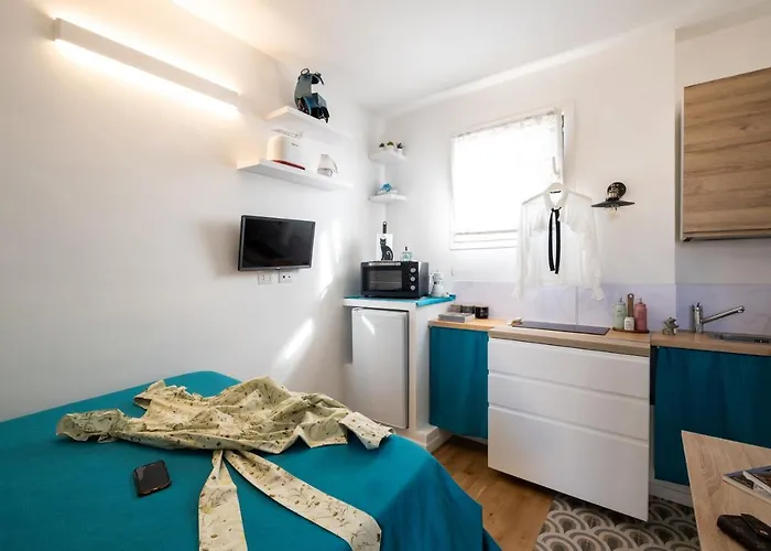 Romantic Tiny House Aventino Διαμέρισμα *