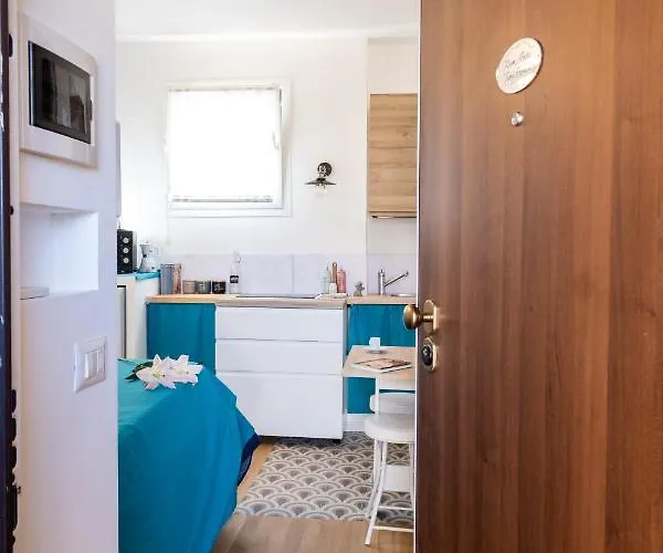 Romantic Tiny House Aventino Διαμέρισμα *