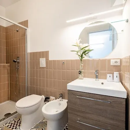 Romantic Tiny House Aventino 로마