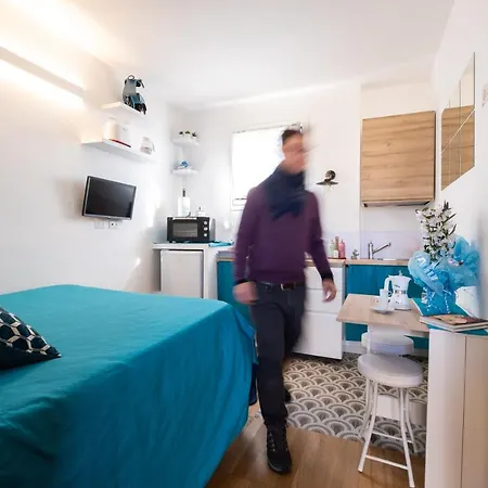 Romantic Tiny House Aventino 로마