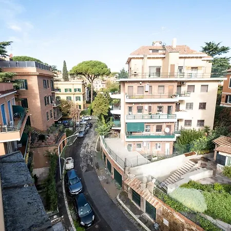 Romantic Tiny House Aventino روما